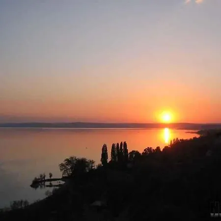 In Balatonfoekajar 18969 *